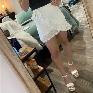 White lace skirt